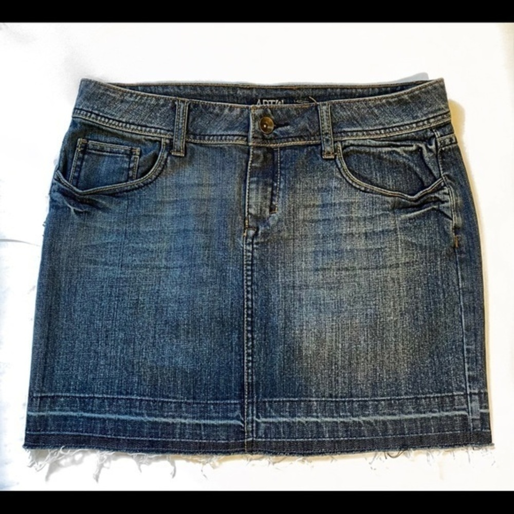 Apt 9 denim skirt size 8